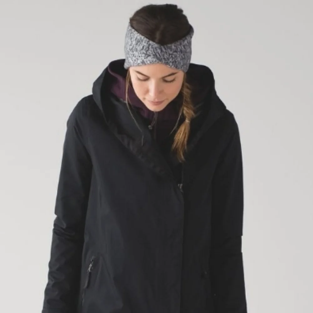 NEW Lululemon Mantra Twist Ear Warmer Heathered Black/ Heathered White